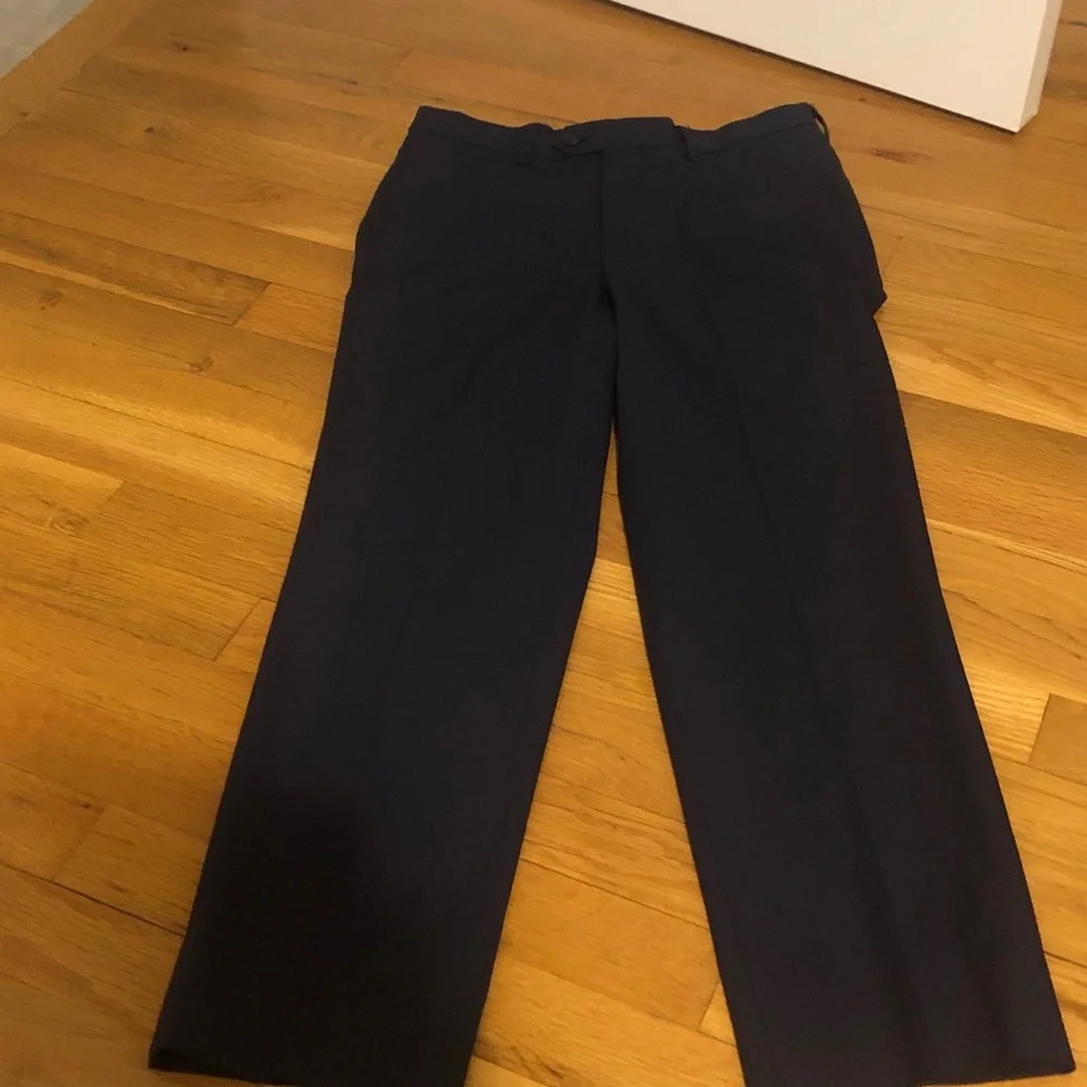Jos. A. Bank Boys Navy Two-Piece Suit size 14